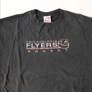 Vintage Philadelphia Flyers Embroidered Shirt Navy